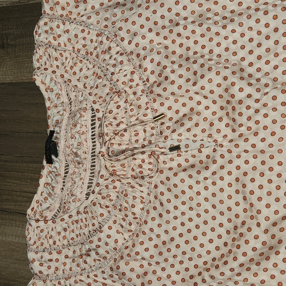 Ann Taylor Pink Dotted Cutout Tie Neck Shell, Blush, Size Medium - Picture 3 of 5